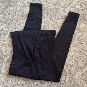 Isabel Maternity by Ingrid & Isabel Black Over the Belly Leggings